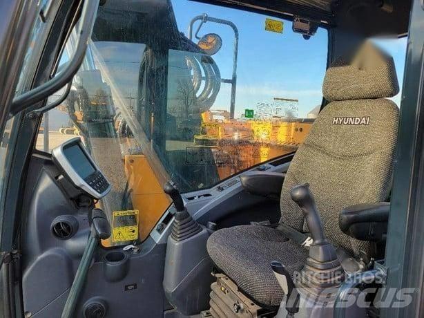 Hyundai HX130 Excavadoras de cadenas
