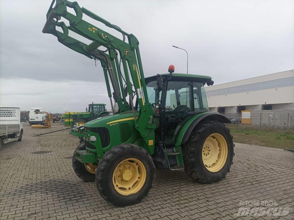 John Deere 5090 R Tractores