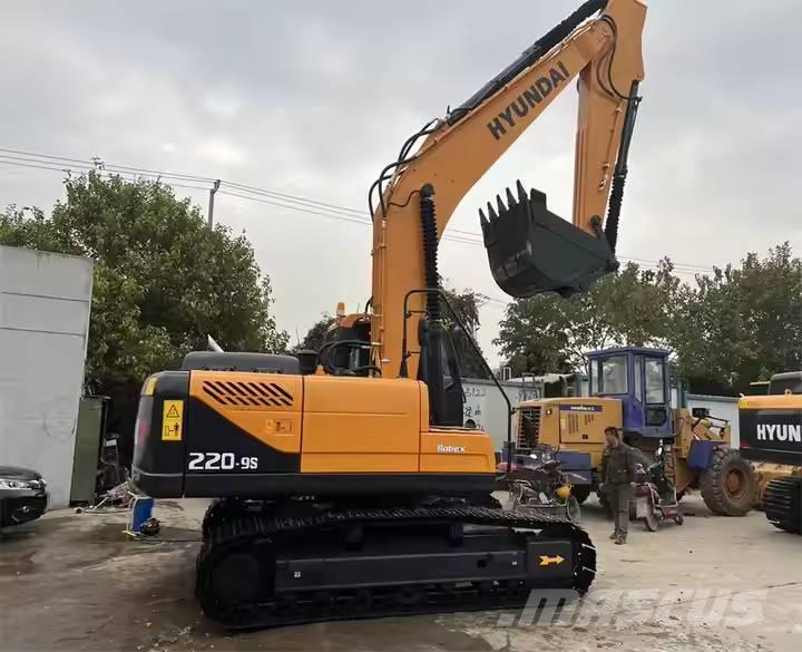 Hyundai R220LC-9S Excavadoras de cadenas