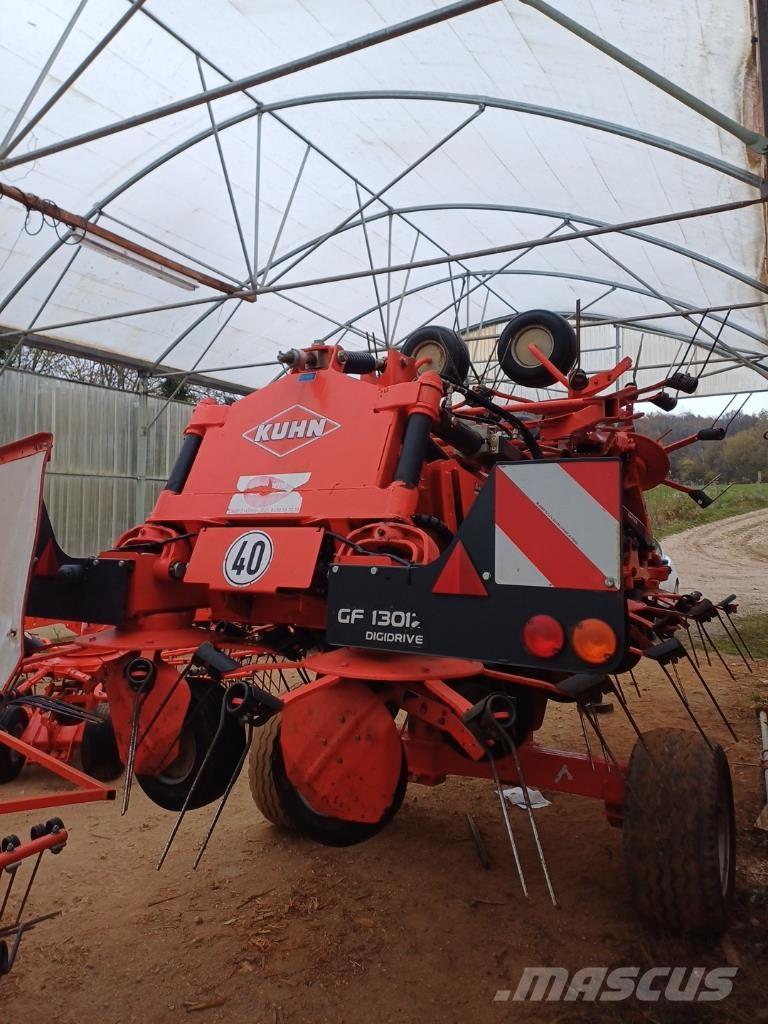 Kuhn GF 13012 Rastrillos y henificadores