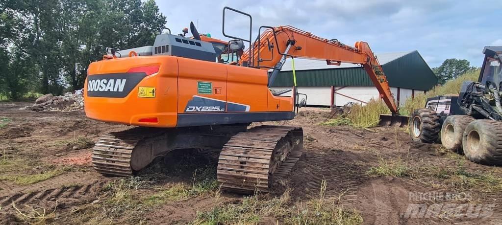 Doosan DX 225 LC-5 Excavadoras de cadenas
