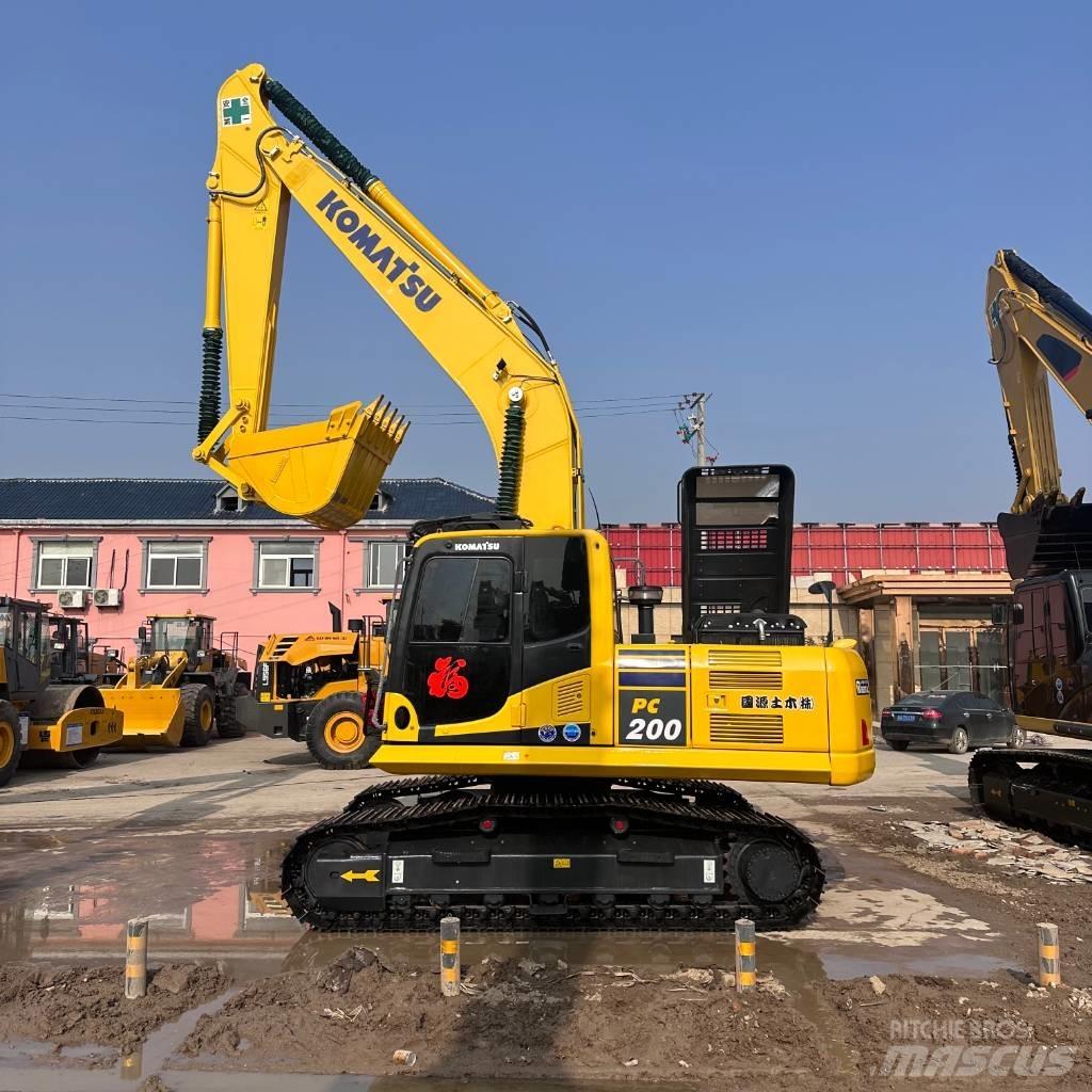 Komatsu PC 200-8 Excavadoras de cadenas