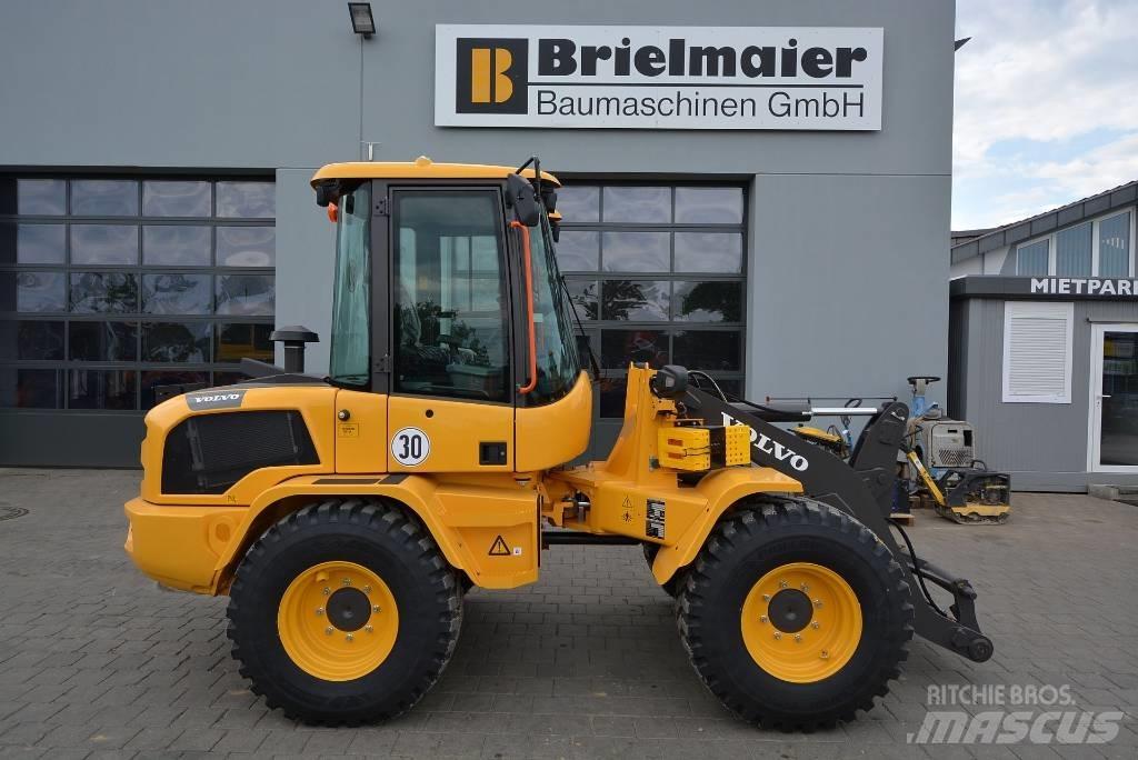 Volvo L 35 HS Cargadoras sobre ruedas