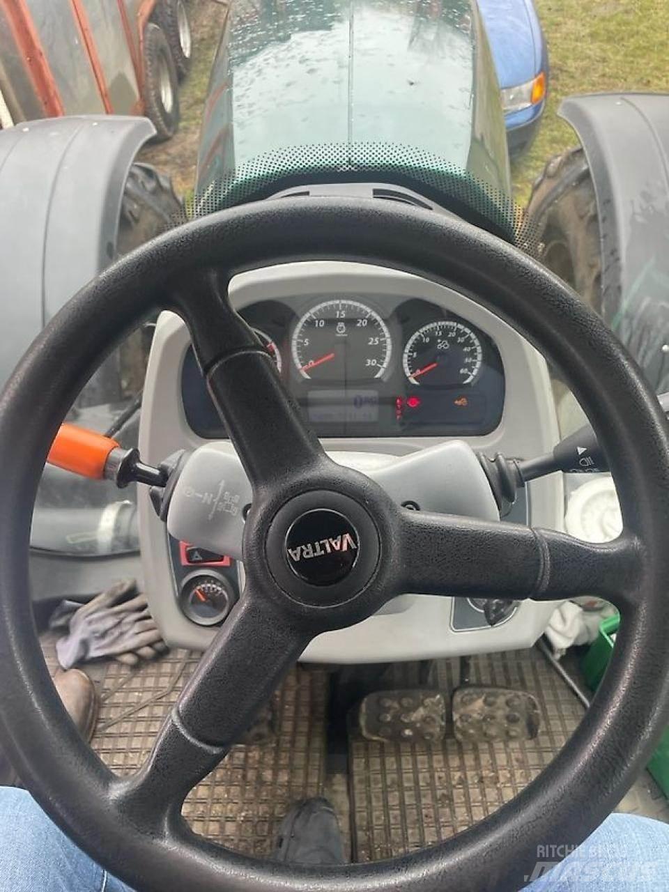 Valtra T 174 E Tractores