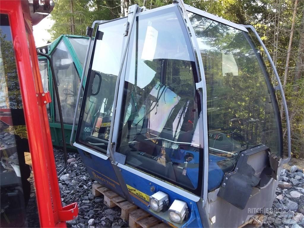 Rottne F18 Cabinas e interior
