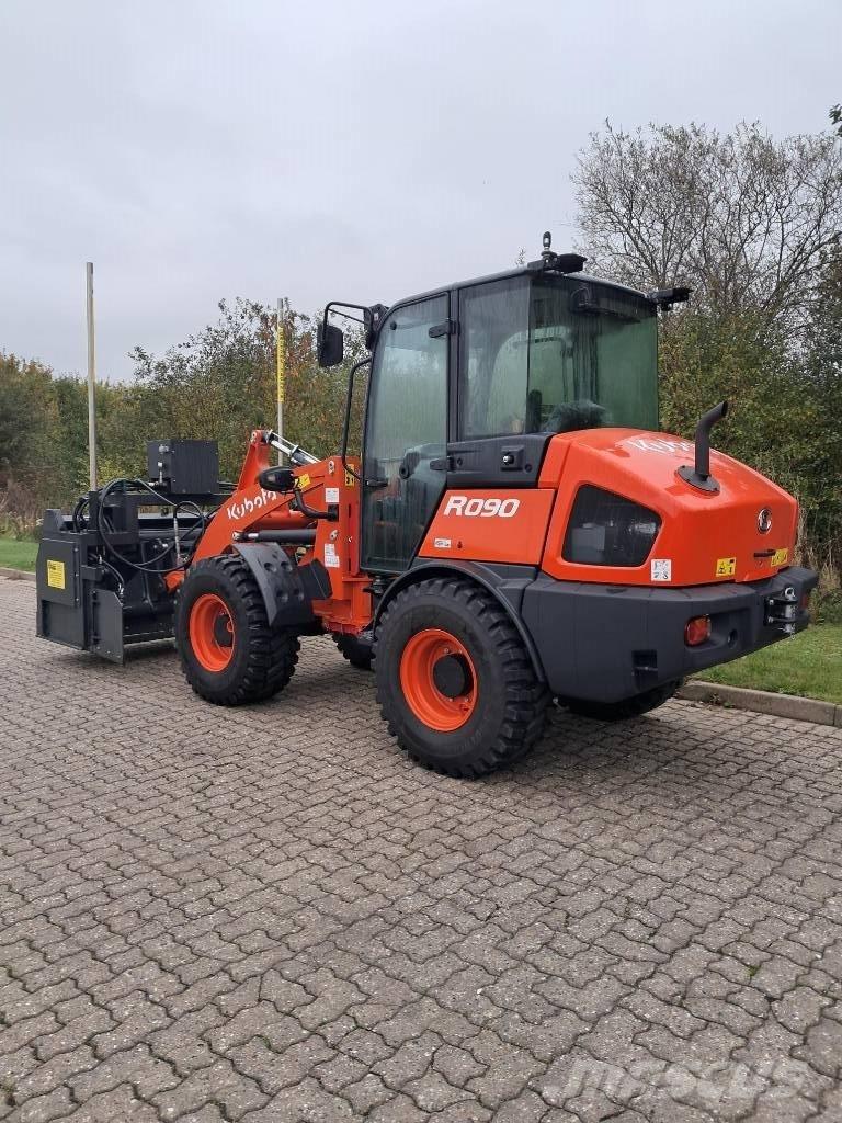 Kubota R 090 Cargadoras sobre ruedas
