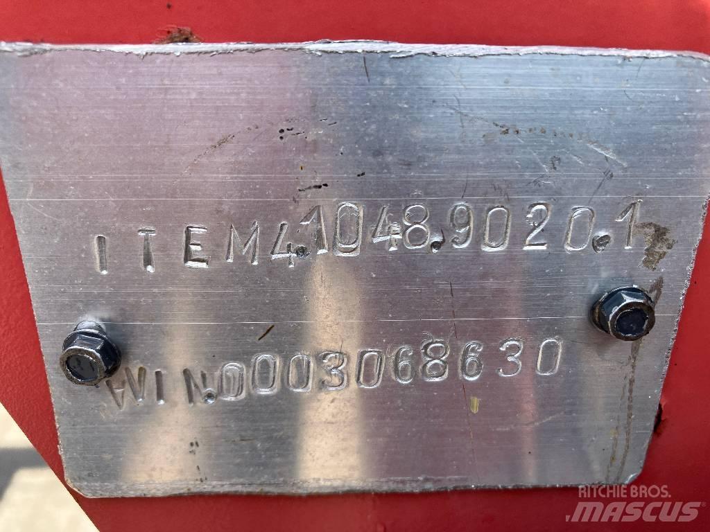 Lely lotus 900 Rastrillos y henificadores