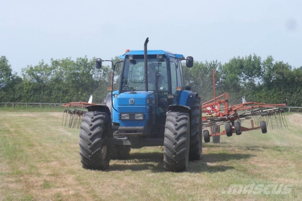 New Holland 8340 Tractores