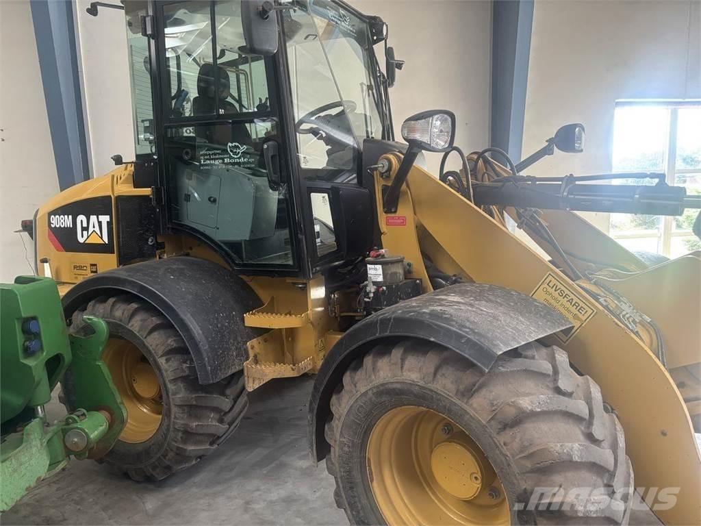 CAT 908M Cargadoras multifunción