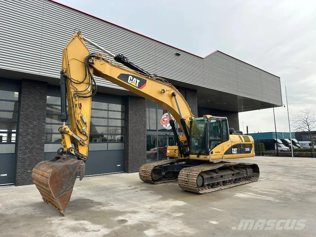 CAT 325 DL Excavadoras de cadenas