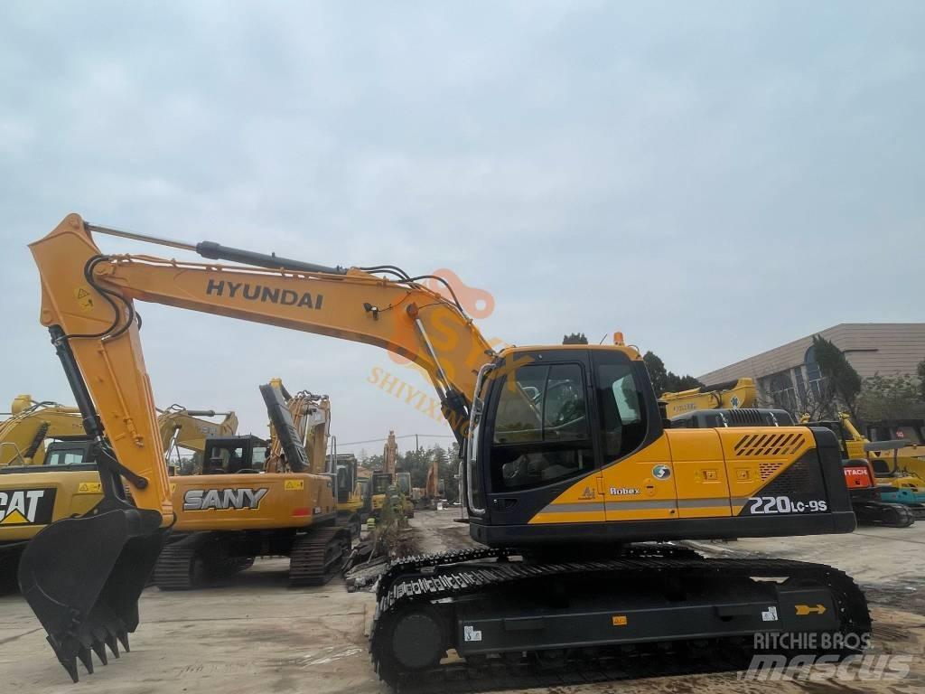 Hyundai Robex 220 Excavadoras de cadenas