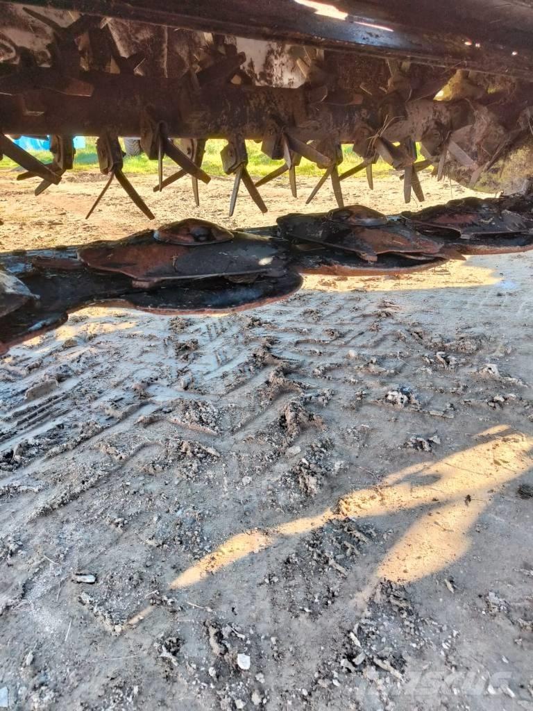 CLAAS DISCO 8200 T Segadoras acondicionadoras