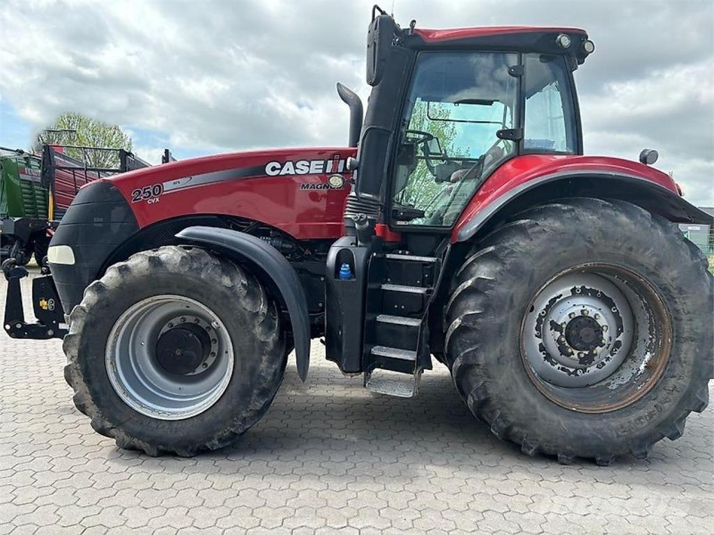 Case IH IH CVX 310 Tractores