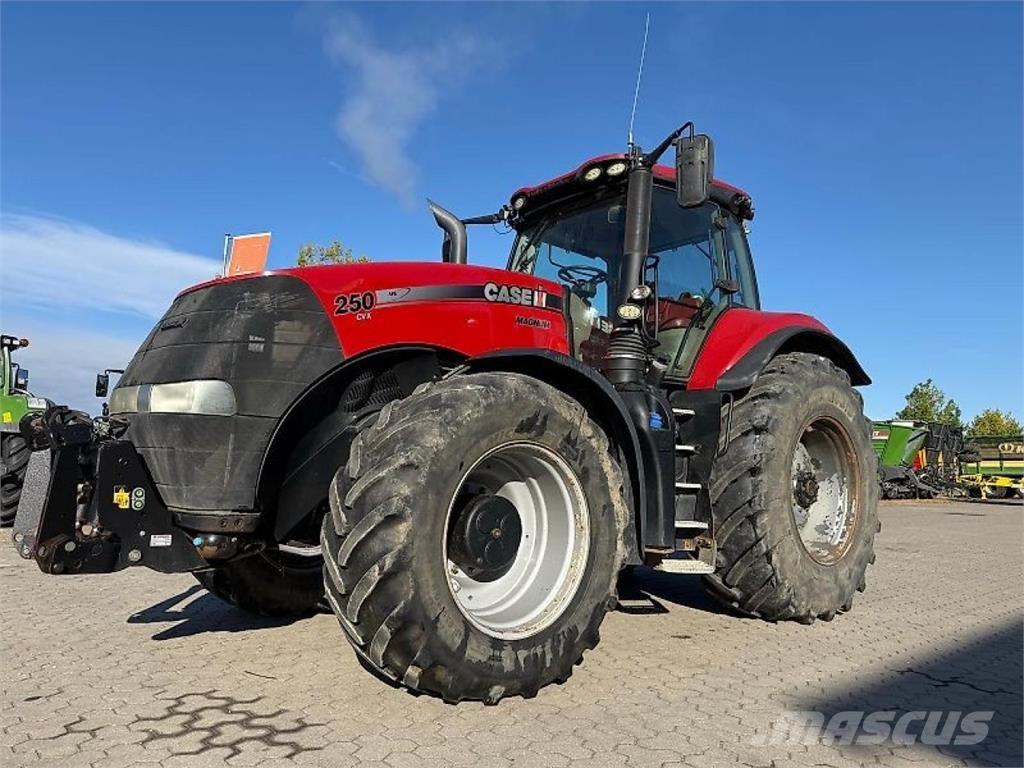 Case IH IH CVX 310 Tractores