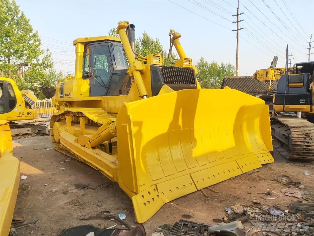 Komatsu D 155 AX-5 Buldozer sobre oruga