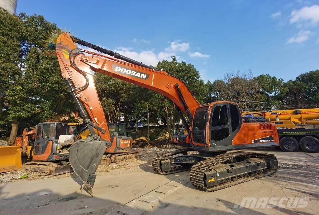 Doosan DX 300 LC Excavadoras de cadenas
