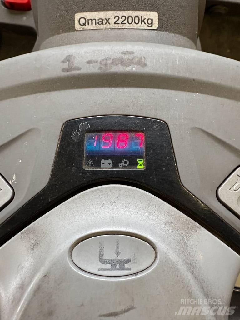 Cesab P322 Transpaletas Eléctricas con plataforma