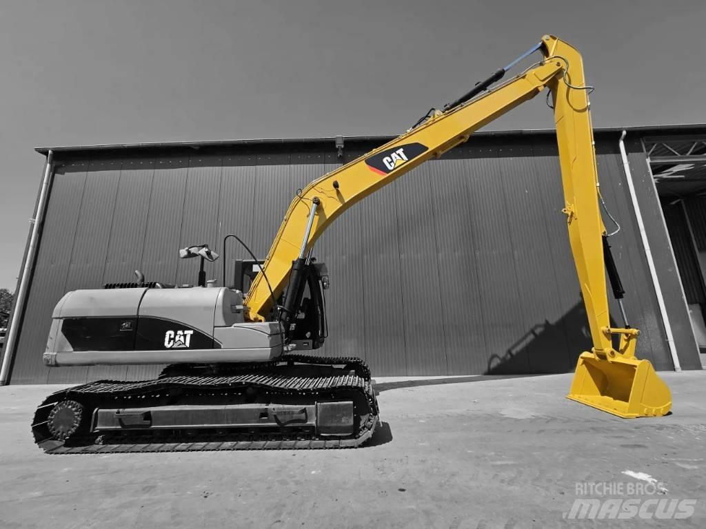 CAT 320 GC 18m Set Retroexcavadoras