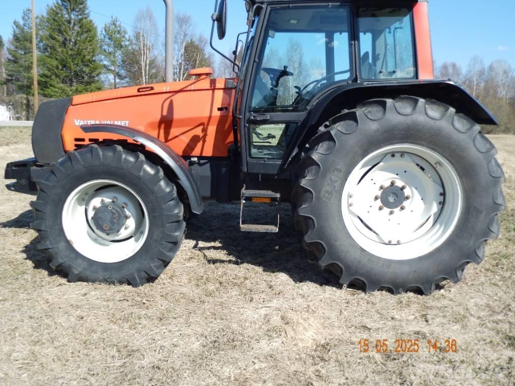Valtra Valmet 8400 Tractores