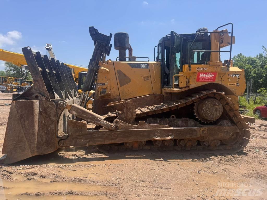 CAT D 8 T Buldozer sobre oruga