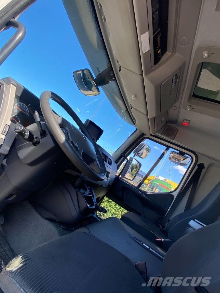 Volvo FL 6 Camiones caja cerrada