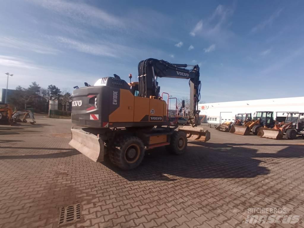 Volvo EW 180 E Excavadoras de ruedas