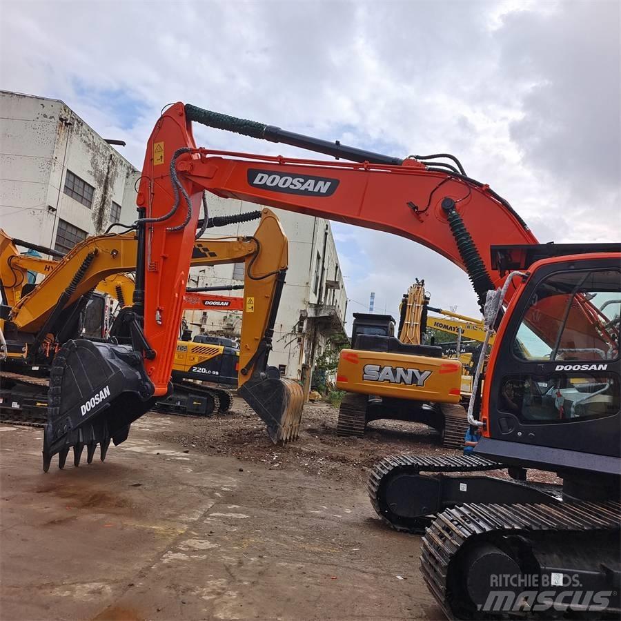 Doosan DX300 Excavadoras de cadenas