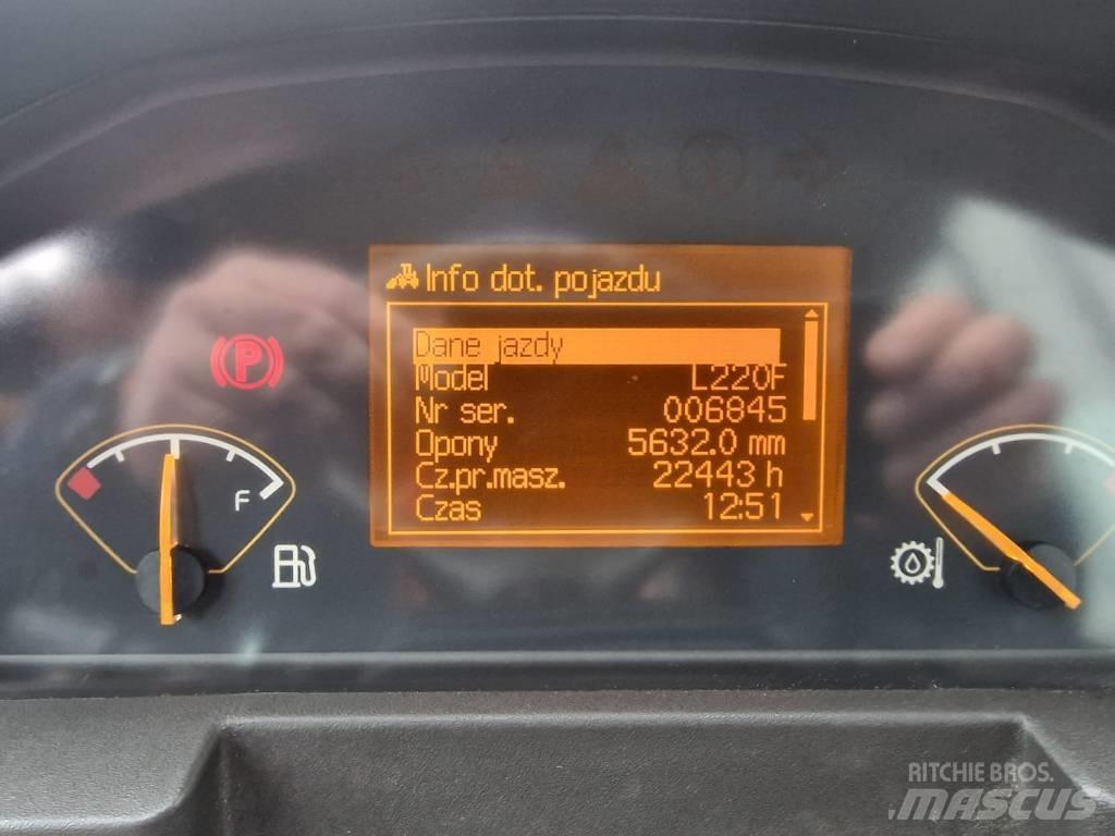 Volvo L 220 F Cargadoras sobre ruedas