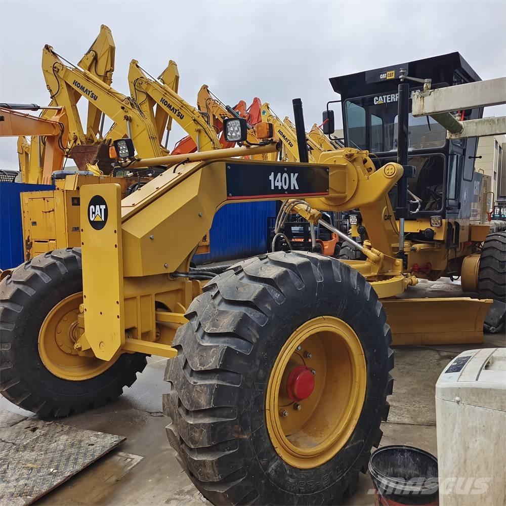 CAT 140 K Motoniveladoras