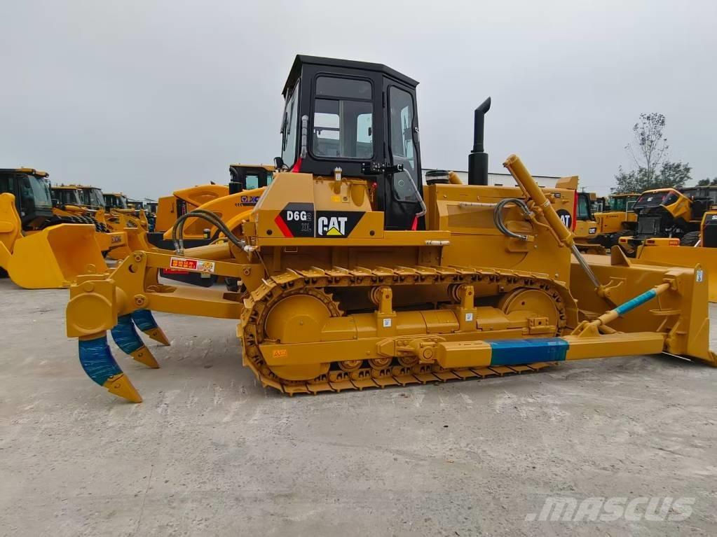 CAT D6G Buldozer sobre oruga