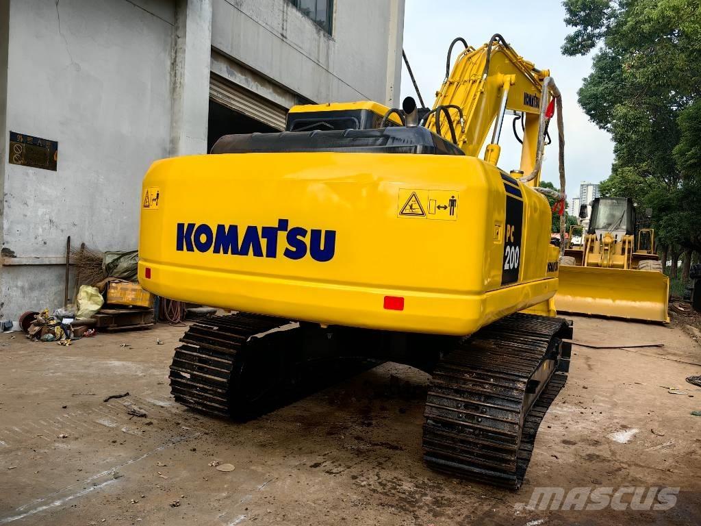 Komatsu PC 200-7 Excavadoras de cadenas