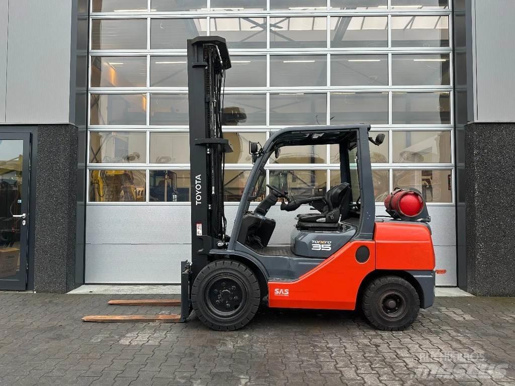 Toyota 8FGJF35 Otras carretillas elevadoras