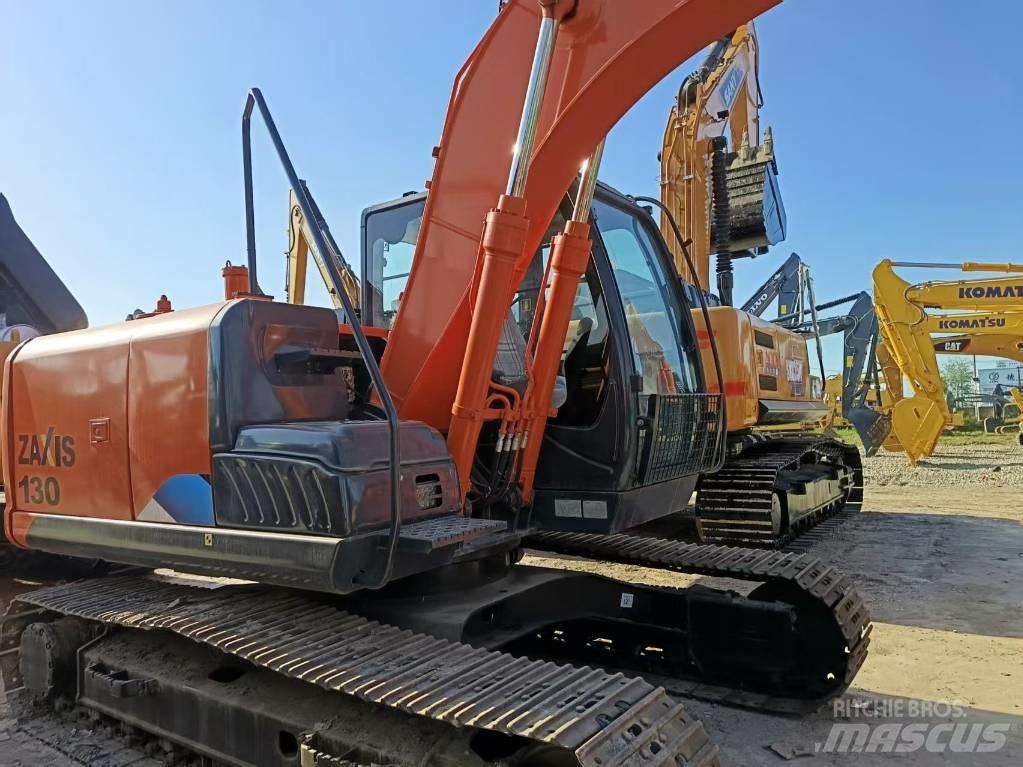 Hitachi ZX130-5A Excavadoras de cadenas