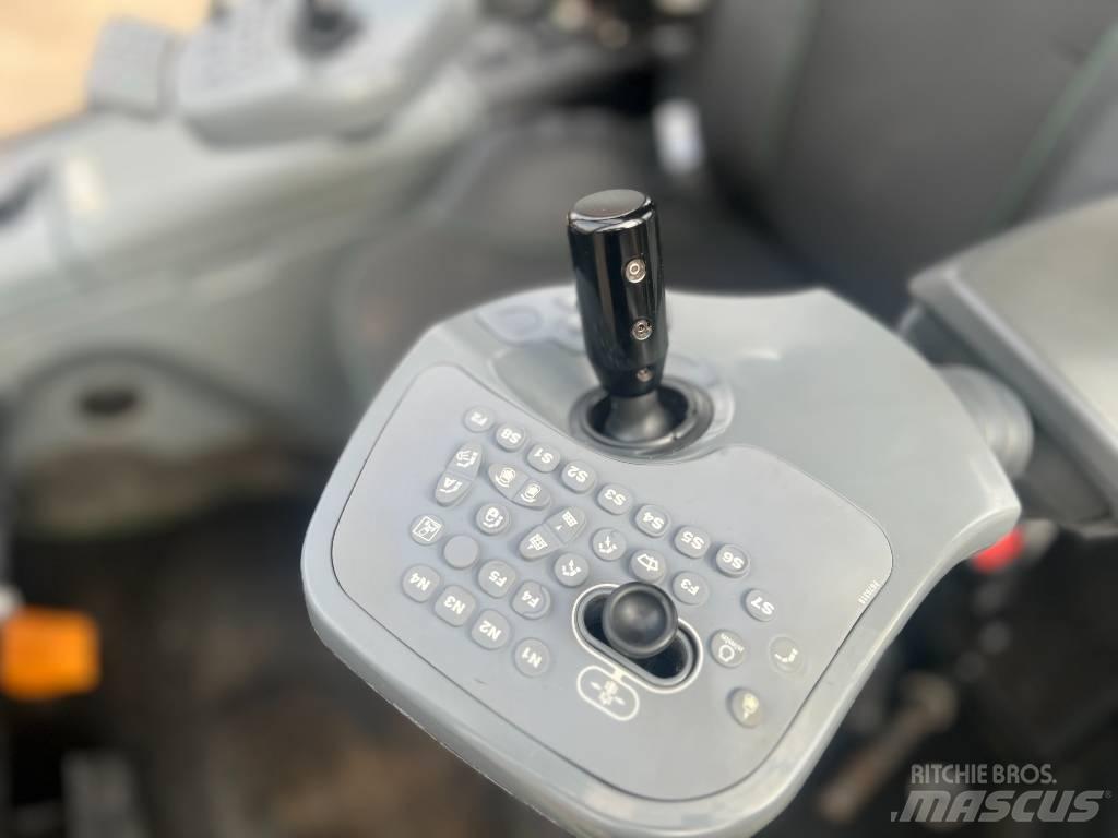 John Deere 810 E Autocargadoras