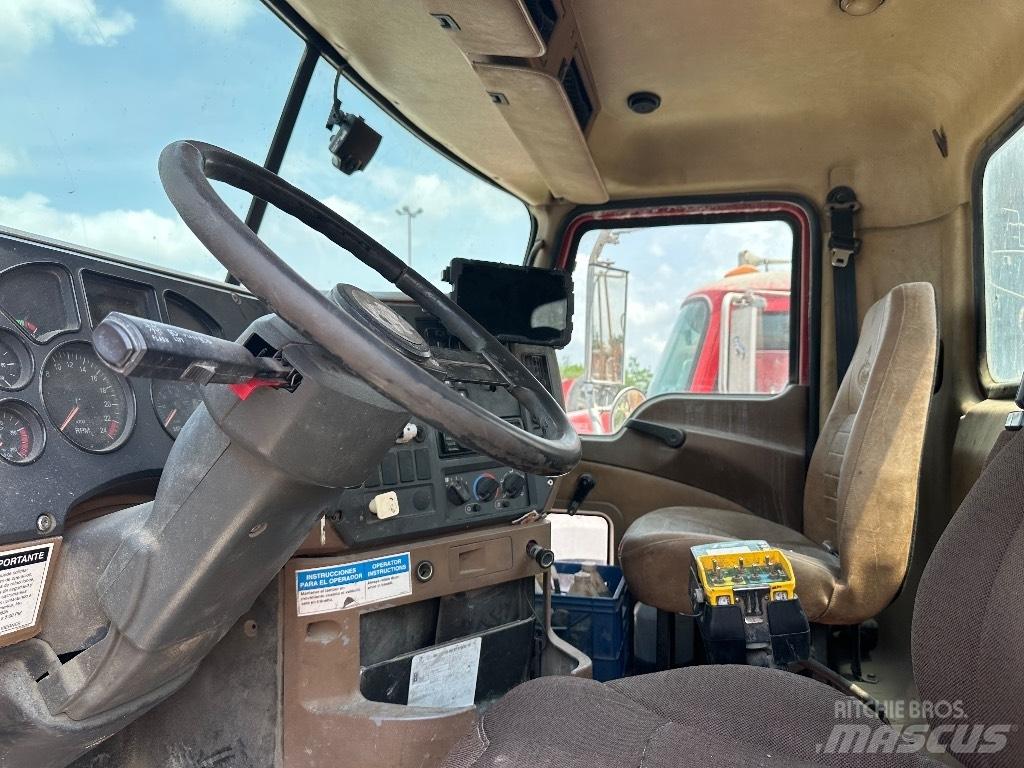 Mack Granite GU 813 Otros camiones