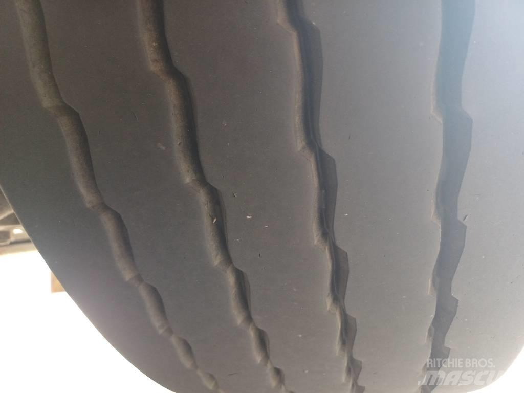 Scania P 370 Camiones polibrazo
