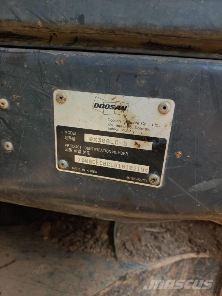 Doosan DX 300 LC-5 Excavadoras de cadenas