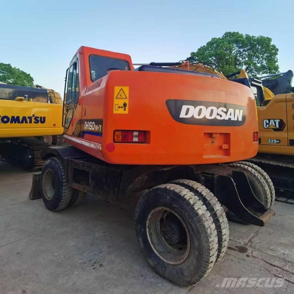 Doosan DH 150 W-7 Excavadoras de ruedas