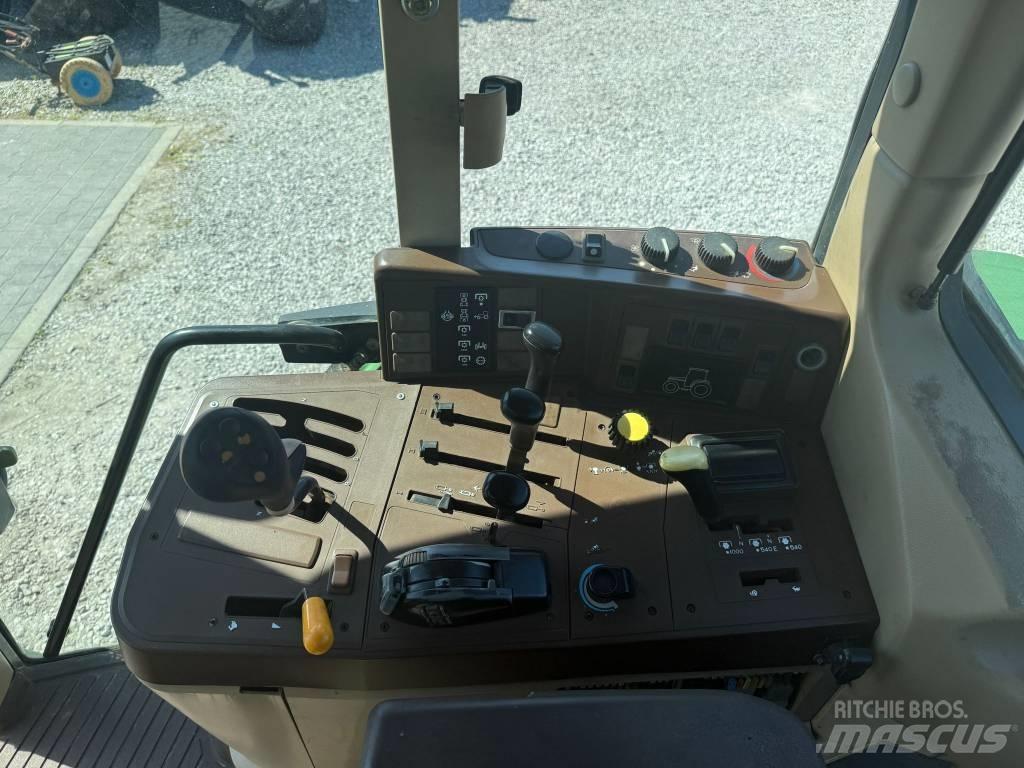 John Deere 6910 Tractores