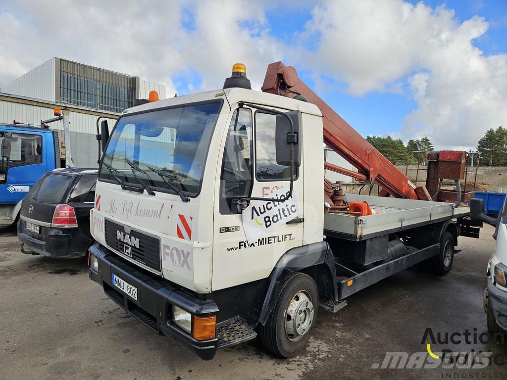 MAN 8.103 Plataformas sobre camión