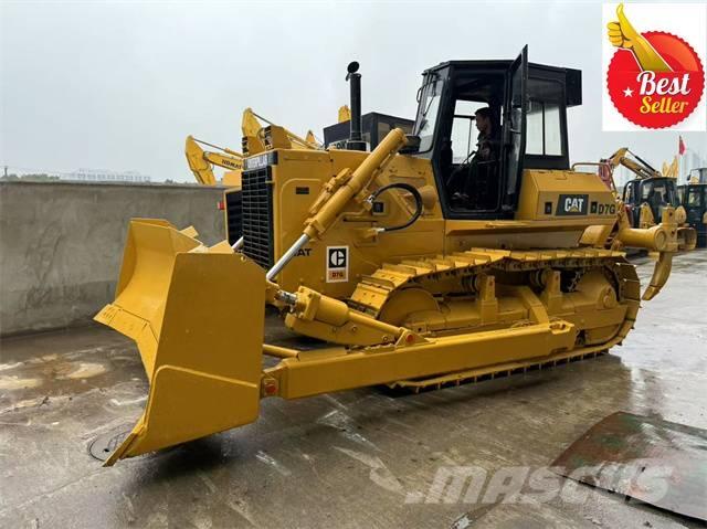 CAT D 7 G Buldozer sobre oruga
