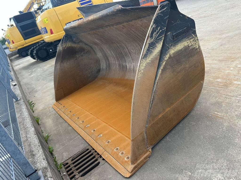 Komatsu Schaufel Cucharones