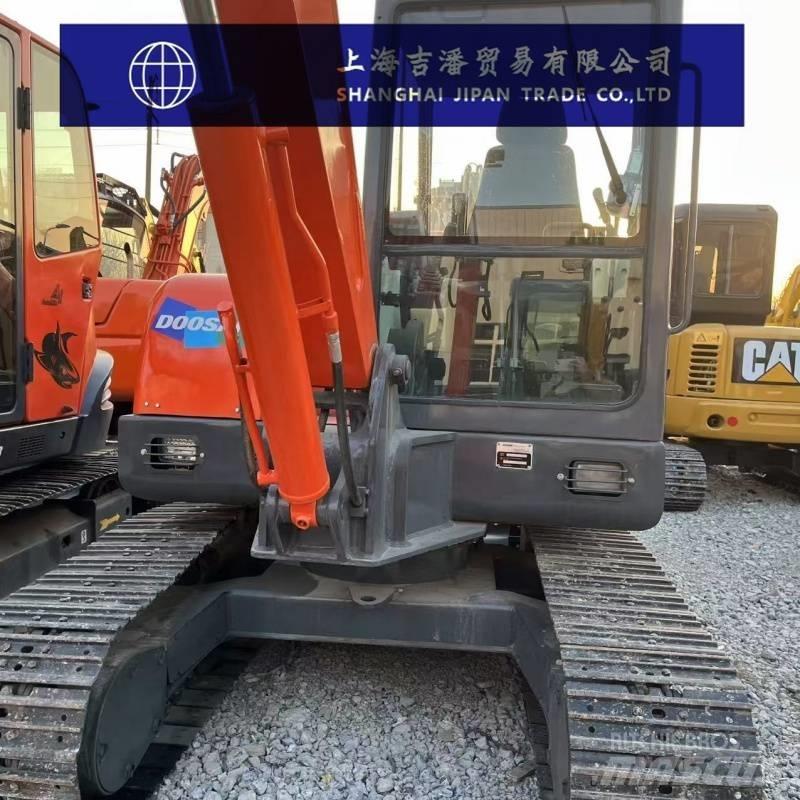 Doosan DH 55 Mini excavadoras < 7t