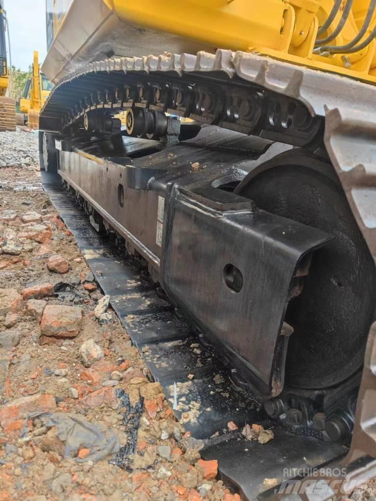 Komatsu PC 200-8 Excavadoras de cadenas