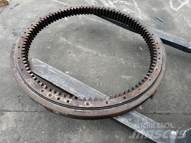 O&K RH 16 Transmisión