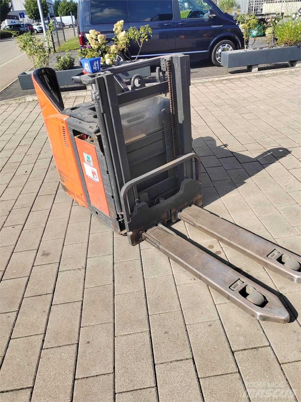 Linde L12 LHP SP Apiladores eléctricos