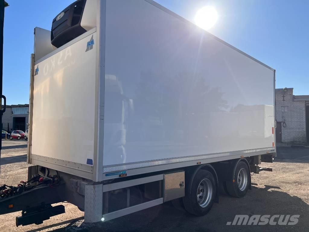 HFR Centralaxtrailer Remolques isotermos/frigoríficos