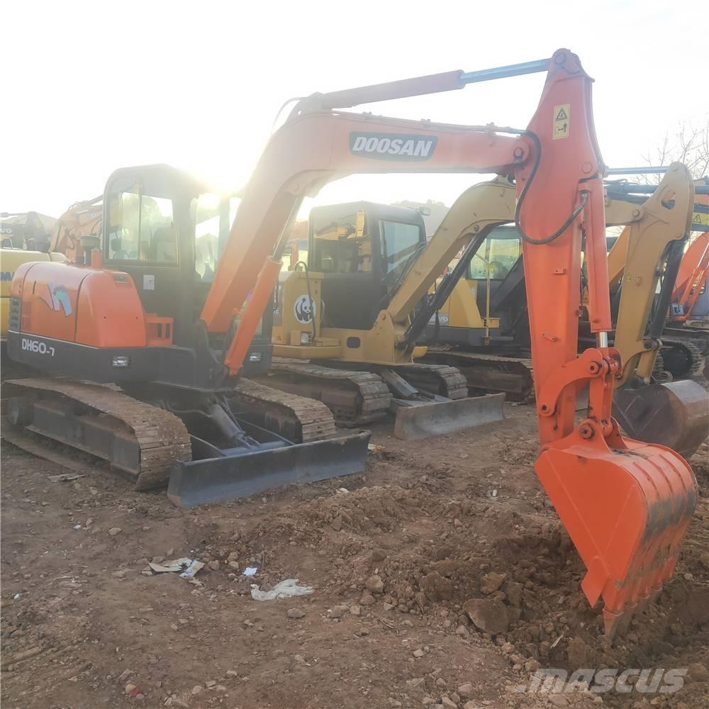 Doosan DH60-7 Mini excavadoras < 7t