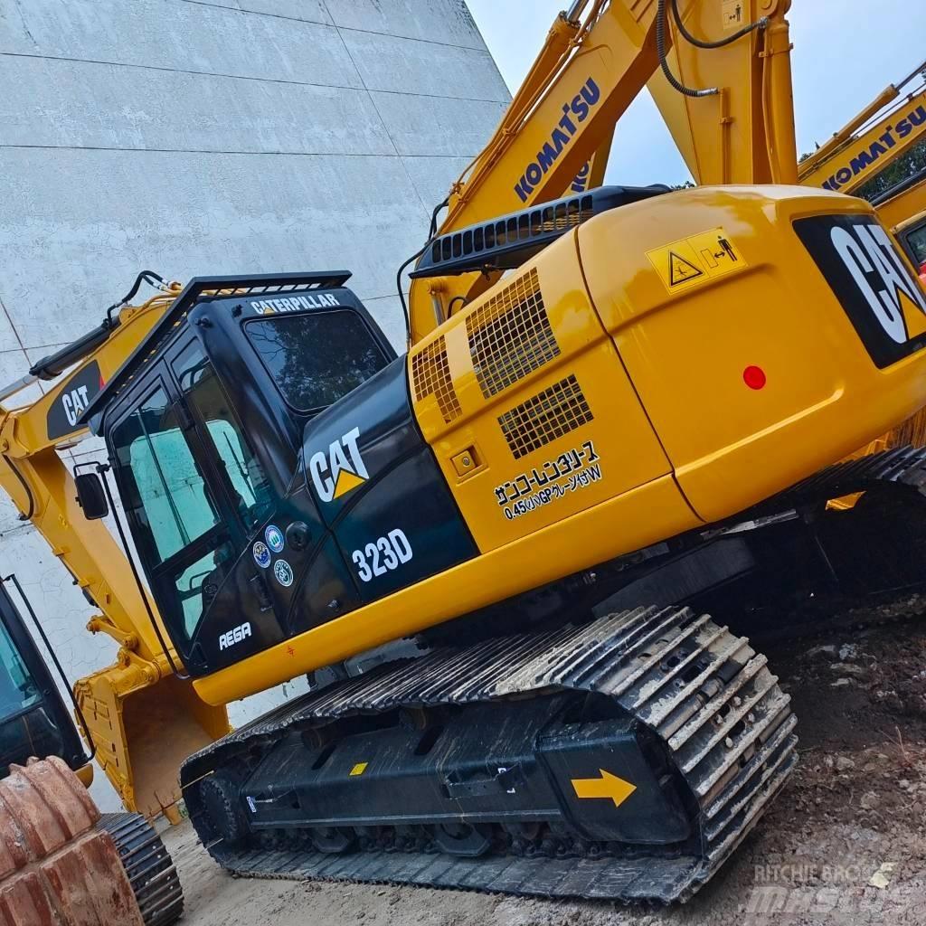 CAT 323 D Excavadoras de cadenas