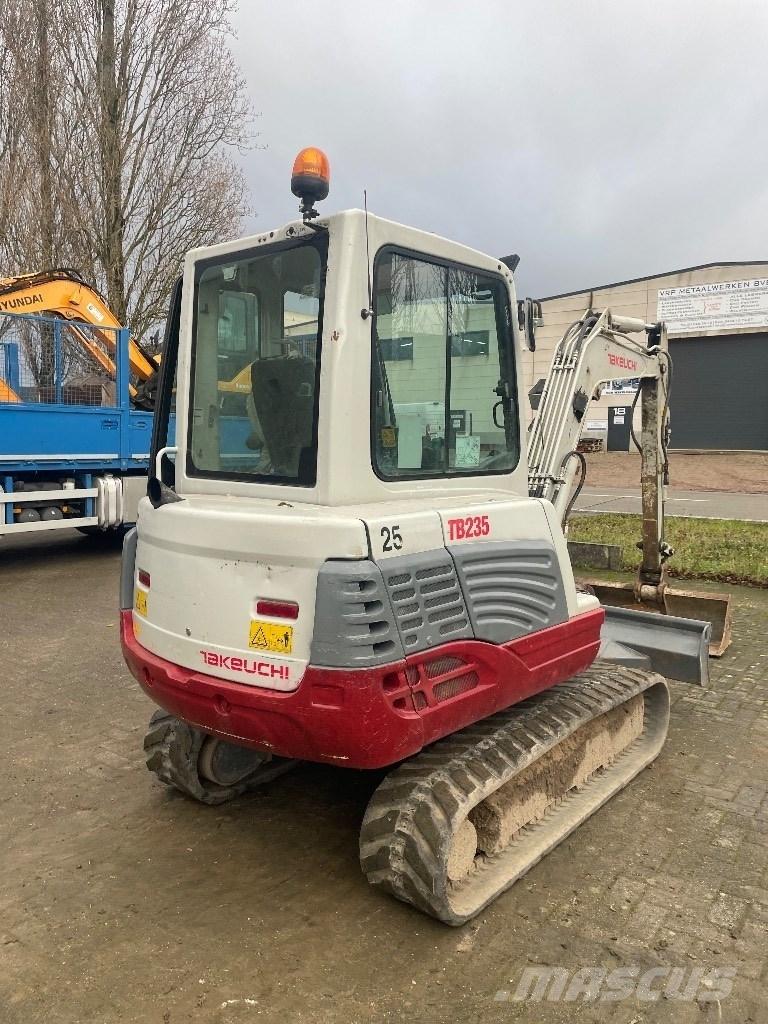Takeuchi Tb235 Mini excavadoras < 7t